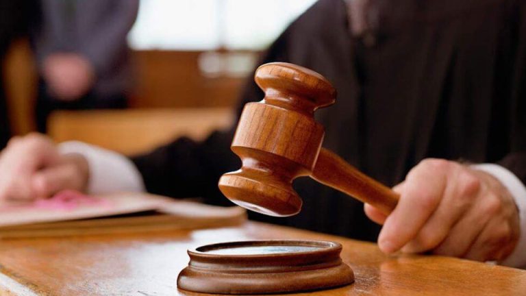 प्रधान न्यायाधीश र न्यायाधीश बन्न के के चाहिन्छ ?